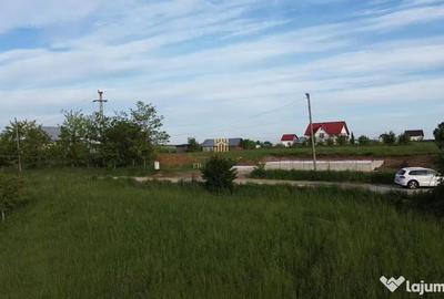 Teren de 1100 mp, în Siret - 8