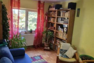 Apartament cu 3 camere decomandat în Central - 3