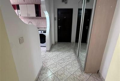 Apartament cu 3 camere semidecomandat în Podu Roș - 10