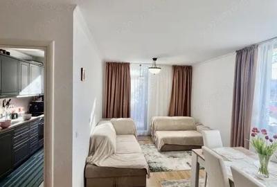 Apartament cu 3 camere decomandat în Central - 1