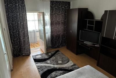 Garsonieră decomandată în Micro 15 - 1