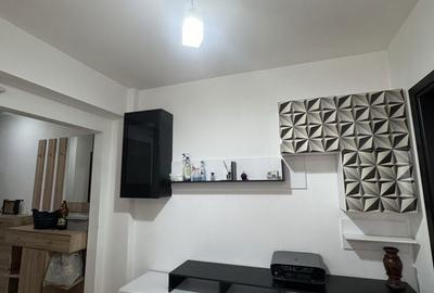 Apartament cu 3 camere semidecomandat în Letea - 2