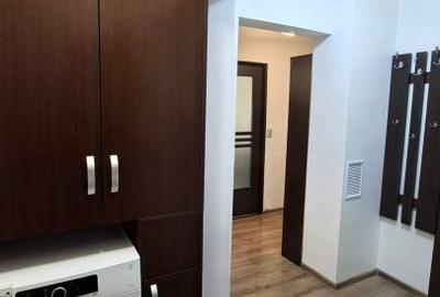 Apartament cu 4 camere decomandat în Bascov - 2