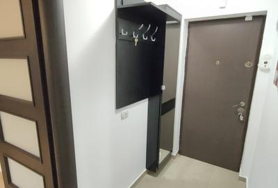 Apartament cu 3 camere decomandat în Berceni - 2