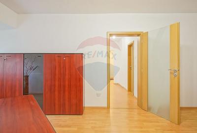 Apartament cu 2 camere semidecomandat în Centrul Civic - 11