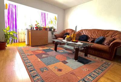 Apartament cu 3 camere decomandat în Central - 2