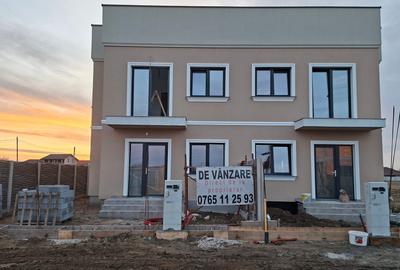 Duplex cu 5 camere cu Teren 500 Mp în Șag - 1