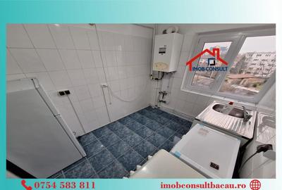 Apartament cu 2 camere decomandat în 9 Mai - 8