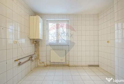 Apartament cu 3 camere decomandat în Astra - 3