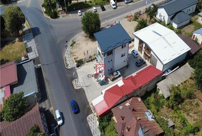 Spațiu comercial, de 90 mp, în Central - 4