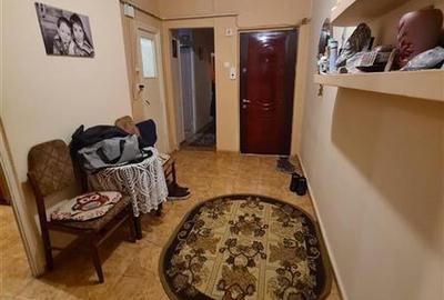 Apartament cu 4 camere semidecomandat în Gemenii - 7