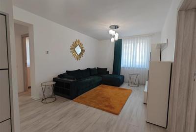 Apartament cu 3 camere decomandat, mobilat în Ștrand