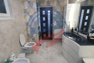 Casă individuală cu 3 camere cu Teren 280 Mp în 1 Mai - 11