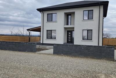 Casă cu 4 camere în Focșănei - 6