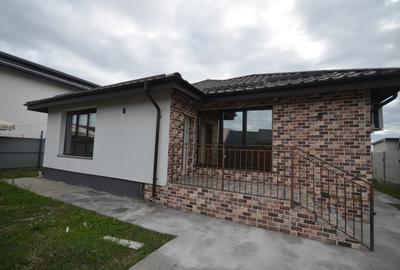 Casa individuala - Comuna Berceni - teren 380 metri -  COMISION 0 - 30
