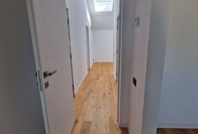 Casă cu 4 camere cu Teren 200 Mp în Apărătorii Patriei - 9