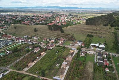 Teren intravilan - 27