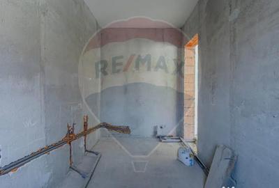 Casă cu 4 camere cu Teren 1642 Mp în Hoghiz - 9