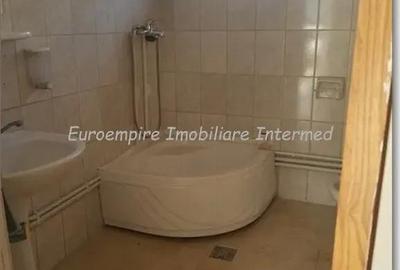 Casă cu 2 camere cu Teren 100 Mp în Brătianu - 5