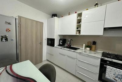 Bucatarie inchisa.Decomandat.Mobilat si Utilat! - 11