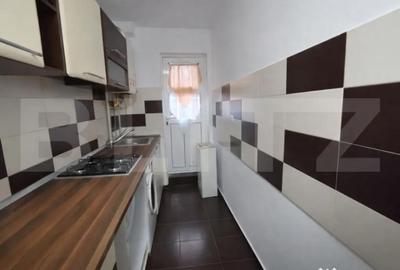 Apartament cu 2 camere semidecomandat în Cugir