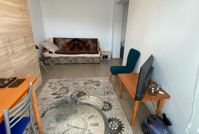 2 DECOMANDATE etajul 3 cu centrala, renovat, bloc 1985, Energiei - 4