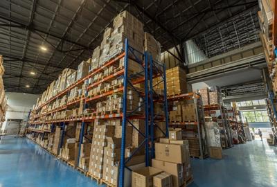 Spațiu industrial, de 2,400 mp, în Politehnica - 2