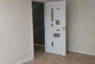 Roman, zona centrala Apartament 2 camere, balcon 7 m, etaj 3 4 Renovare 2025 - 2