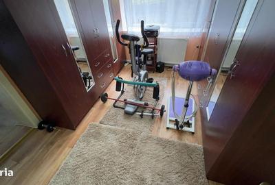 Casă cu 4 camere în Petros