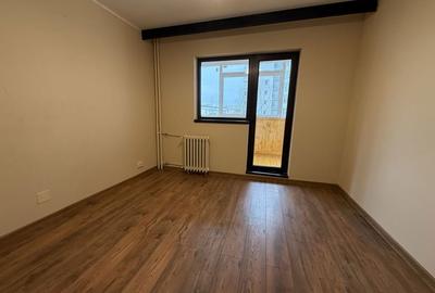 Apartament cu 4 camere semidecomandat în Central - 2