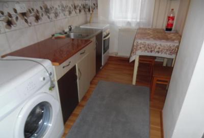 Inchiriez apartament 2 camere in Deva, pe str. Minerului, et 1 - 8