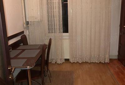 Apartament cu 3 camere decomandat în Central - 4