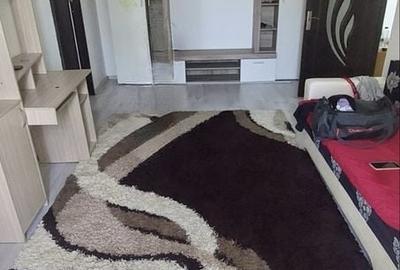 Apartament cu 2 camere semidecomandat în Ultracentral
