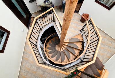 Apartament cu 4 camere decomandat, mobilat în Schei - 20