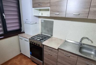 Garsoniera-fost spatiu birou pe Unirii - 3