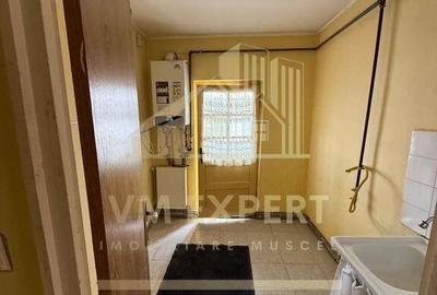 APARTAMENT 2 CAMERE ETAJ 4 VISOI ZONA MOL - 3