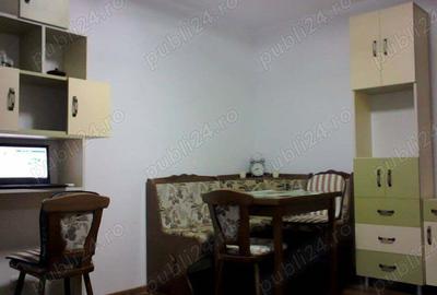 Ofer spre inchiriere 2 camere decomandate mobilate in Sinaia - 3