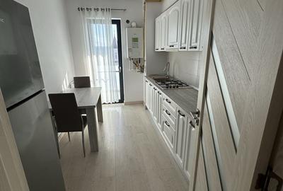 Apartament cu 2 camere decomandat în Traian - 2