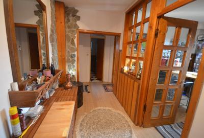 Apartament 3 camere - Decebal - Calea Calarasilor - centrala proprie - 12