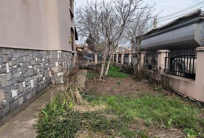 Casă cu 4 camere cu Canalizare în Central - 3