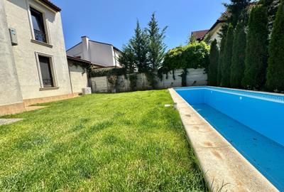 Casă individuală cu 6 camere în Pipera