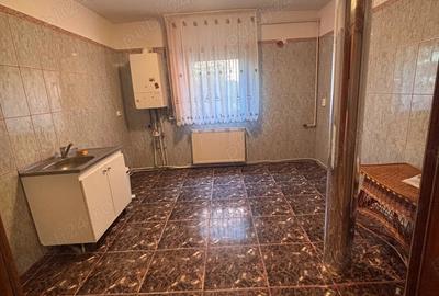 Apartament 4 camere de vinzare Apartament 4 camere de vinzare - 3