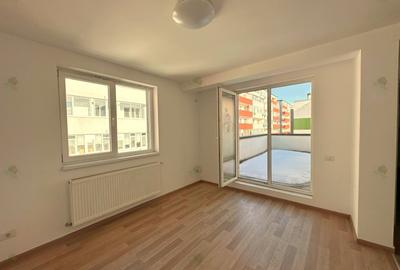 Garsonieră decomandată în Central - 2