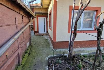 Casă cu 3 camere în Central - 2