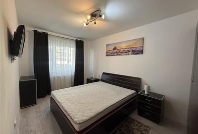 Apartament cu 2 camere decomandat în Tractorul - 4