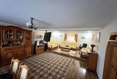 Casă cu Teren 320 Mp în Valea Mare - 2