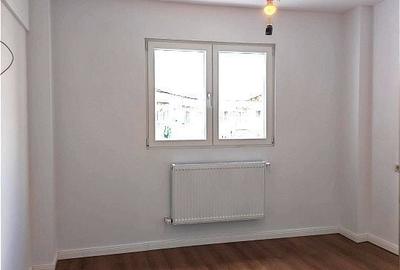 Apartament cu 3 camere decomandat în Mioriței - 4