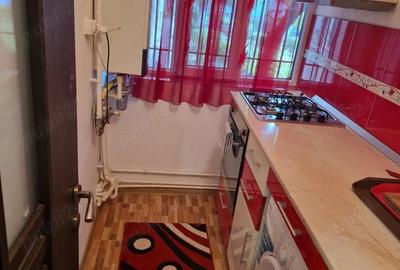 Apartament cu 3 camere decomandat în Central - 2