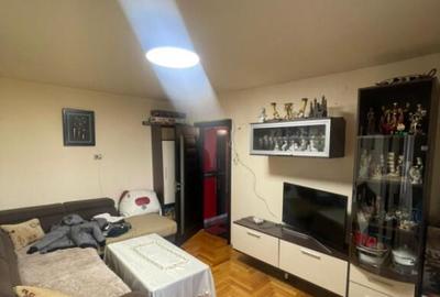 Apartament cu 3 camere semidecomandat în Central - 2