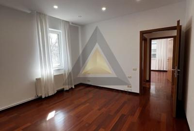 Apartament cu 4 camere decomandat în Primăverii - 5
